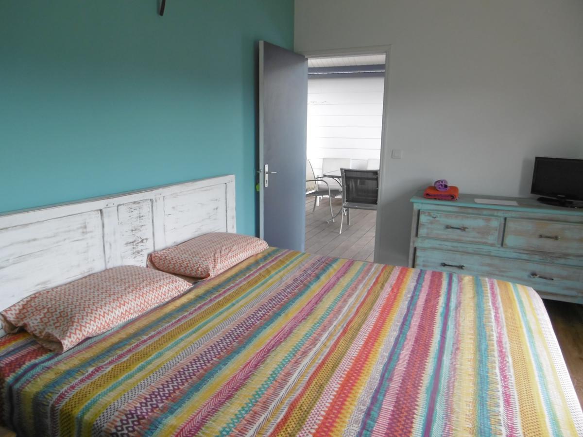 Chambre Tontouta La Tamoa Paita Bilik gambar